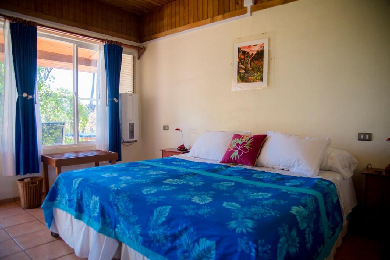Hotel Taura'A Hanga Roa Exterior photo