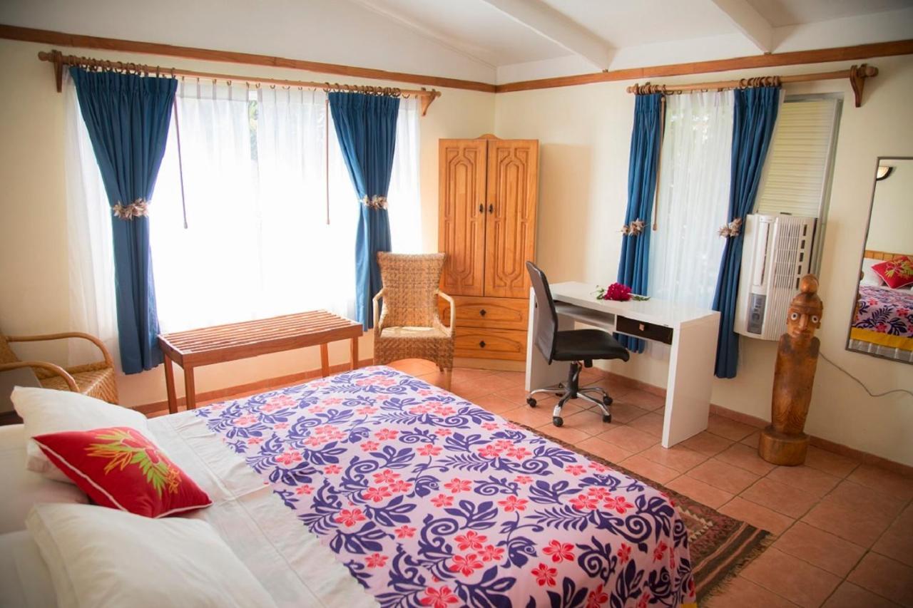Hotel Taura'A Hanga Roa Exterior photo