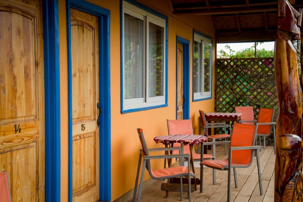 Hotel Taura'A Hanga Roa Exterior photo